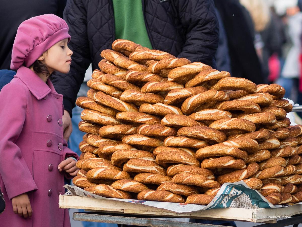 Welcher ist der schönste Sesam-Kringel, Fotograf: Reinhard Pechal