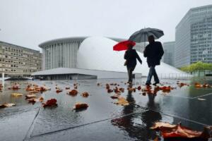 Philharmonie Luxembourg-Raindrops are falling